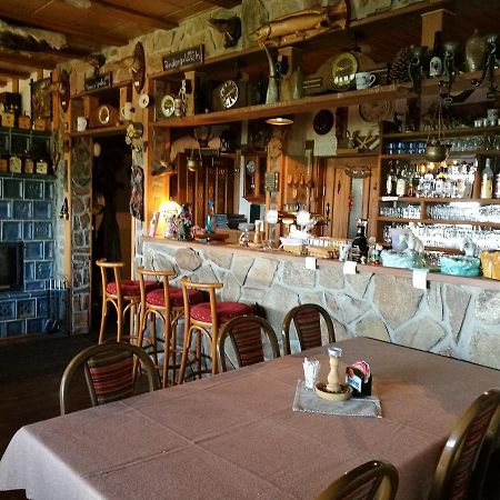 Restaurant Pension-Anton Jáchymov Kültér fotó