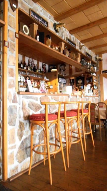 Restaurant Pension-Anton Jáchymov Kültér fotó